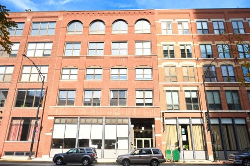 420 Grand Ave, Chicago, IL 60654-3506