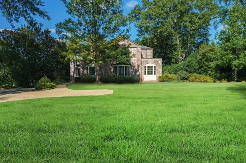 3180 Arden Rd, Atlanta, GA 30305-1917