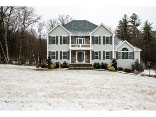 7 Blackford Dr, Atkinson, NH 03811-2574