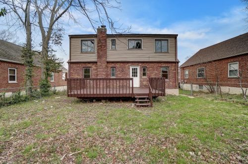 2033 Dallas Ave, Cincinnati OH  45239-4752 exterior