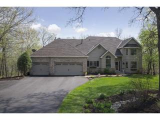 241 Eastwood Ct, Chanhassen, MN 55317-8683