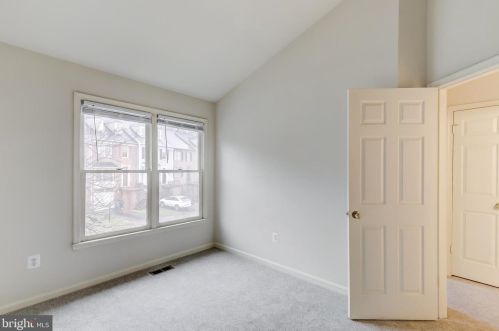 8731 Stone Hl Pl, Springfield VA  22153-1718 exterior