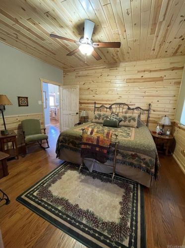 2221 Sigler Dr, Sangre De Cristo Ranches CO exterior