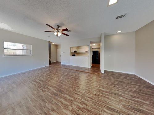6137 Springleaf Cir, Fort Worth TX  76133-3319 exterior