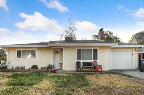 8844 Mohamed Cir, Elk Grove, CA 95624-2233