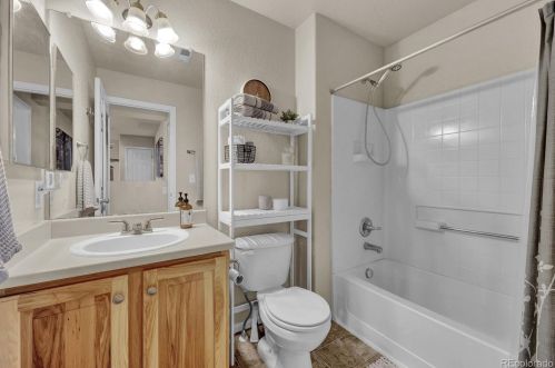 774 Willow Dr, Denver CO  80603-7761 exterior