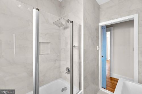 9112 Glenridge Rd, Silver Spring MD 20910-2127 exterior