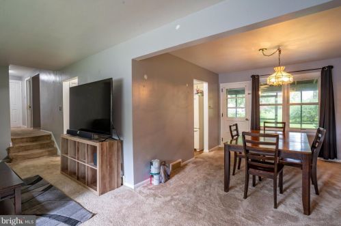 41 Springhouse Rd, Lancaster PA  17603-6619 exterior