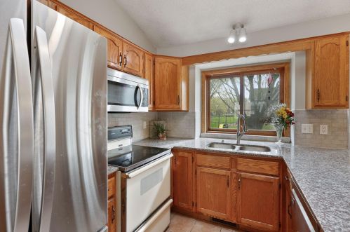 1131 Goodview Ave, Saint Paul MN  55128-6129 exterior