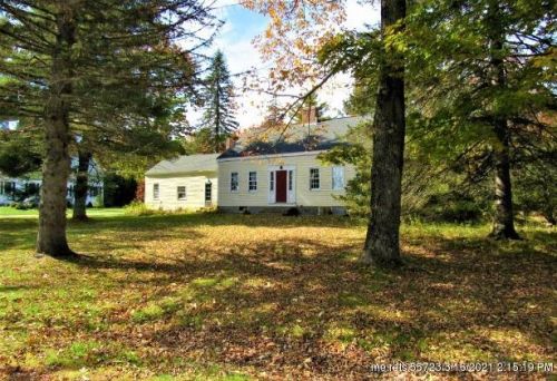 7 West Rd, Belgrade, ME 04917-4100