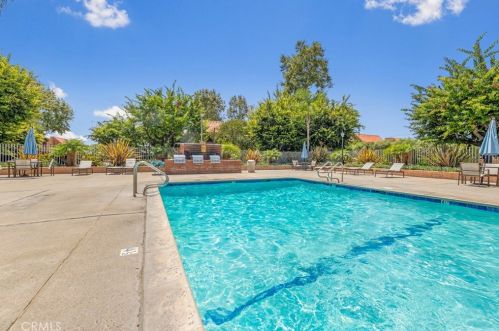 6600 Warner Ave, Huntington Beach CA  92647-5242 exterior