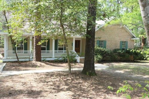 15 Leaf Ln, Hattiesburg, MS 39402-9594