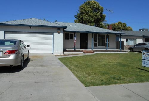 1317 Trombetta Ave, Modesto, CA 95350-5320