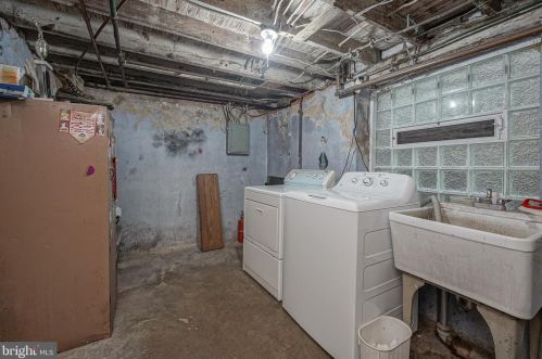 5724 Jackson St, Philadelphia PA  19148-2930 exterior