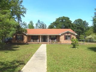 5226 Woodridge Dr, Hephzibah, GA 30815-4565