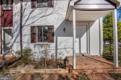 5453 Mystic Ct, Columbia, MD 21044-1835