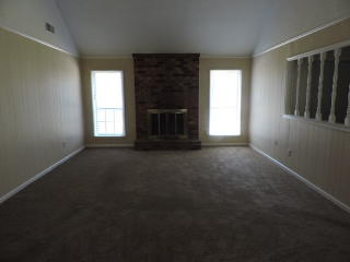 3395 Hallshire Dr, Memphis TN  38115-4317 exterior
