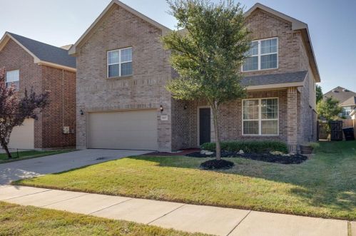 9437 Tierra Verde Trl, Fort Worth, TX 76177-7274