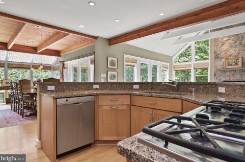 6976 Pindell School Rd, Fulton MD  20759-9712 exterior