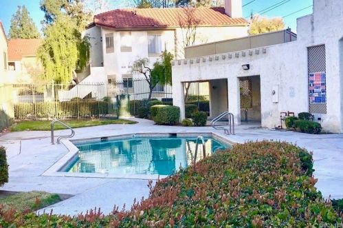 3216 Darby St, Simi Valley CA  93063-2546 exterior