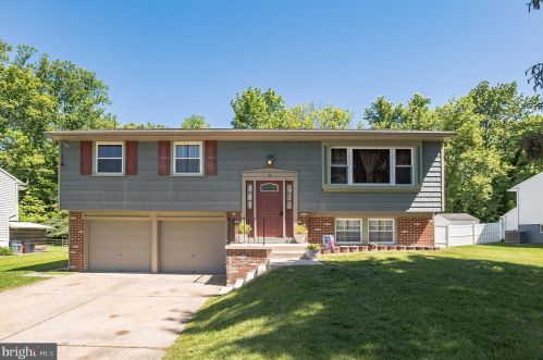 9 Parkview Rd, Stratford, NJ 08084-1615
