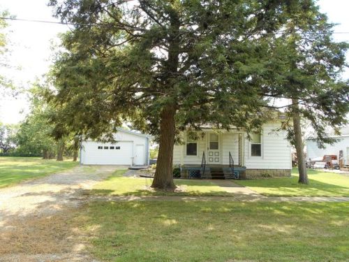 208 Melvin St, Thawville, IL 60968-5201