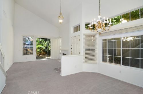 409 Zeno Way, Calabasas, CA 91377-5563