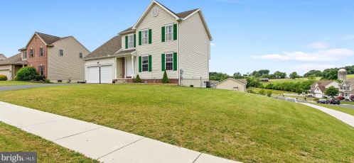 1219 Knoll Dr, York, PA 17408-6364