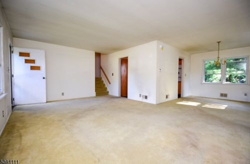 53 Fairchild Pl, Whippany, NJ