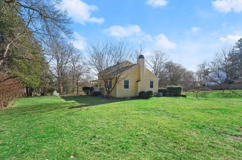 89 Perry Ave, Norwalk CT  06850-1216 exterior