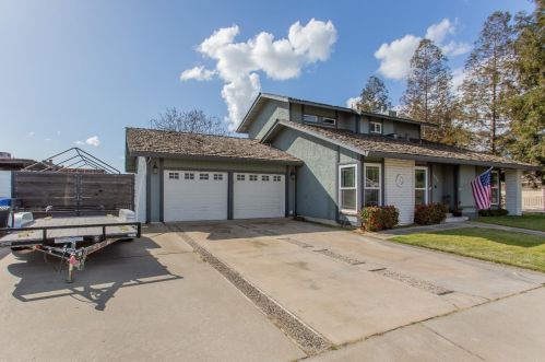 1625 Highlands Ave, Turlock, CA 95382-2562