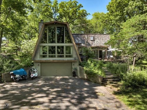 14218 Jankowski Rd, Bull Valley, IL 60098-9642