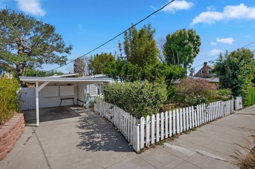 1812 Gillespie St, Santa Barbara, CA 93101-4644
