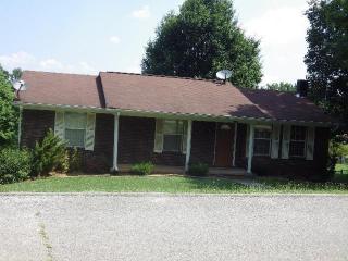 2323 Southern Dr, Morristown, TN 37814-6007