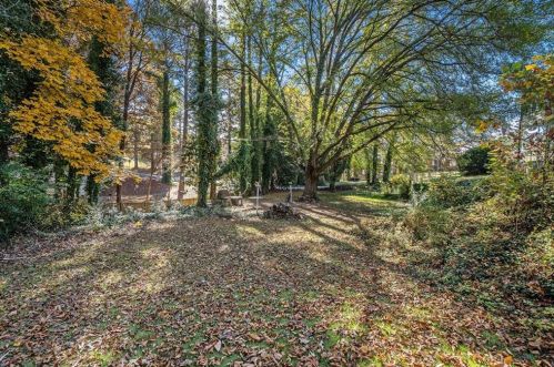 352 Harris Manor Dr, Atlanta GA  30311-2117 exterior