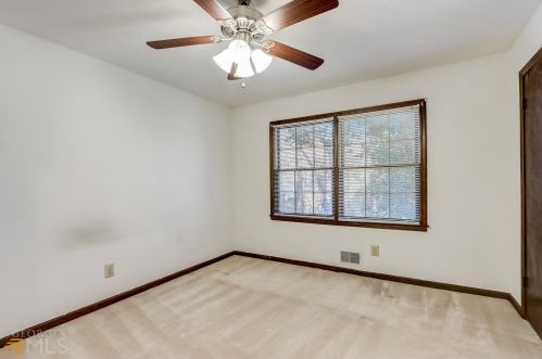 2385 Shadowood Dr, Conyers GA  30094-6143 exterior