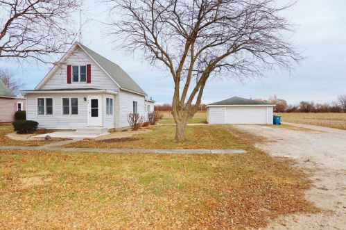 402 Center St, Mazon, IL 60444-3605