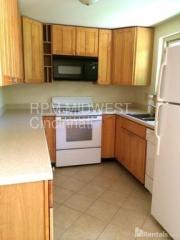 911 Meadow Ridge Dr, Cincinnati OH  45245-1807 exterior