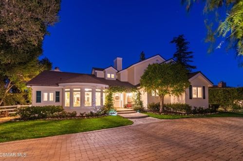 5742 Fairview Pl, Calabasas, CA 91301-2230