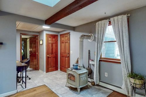 158 Scully Rd, Somers CT  06071-1723 exterior