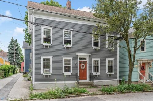 78 Willow St, Providence, RI 02911-2148