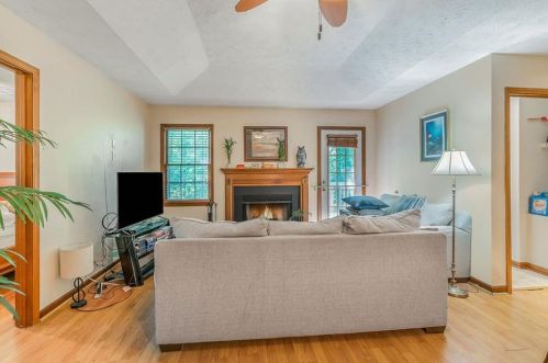 130 Guthrie Pl, Stockbridge GA  30281-3803 exterior