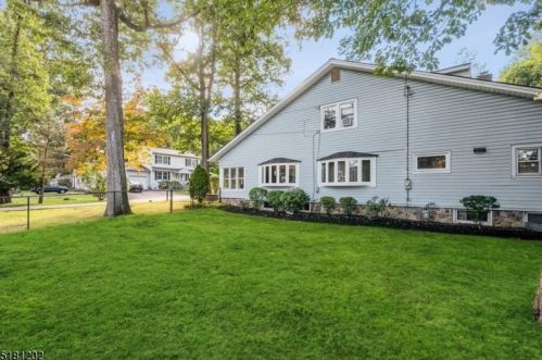 4 Birch Ln, Parsippany, NJ 07834-3006