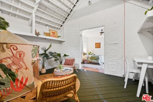 1212 Cedar St, Glendale CA  91207-1427 exterior