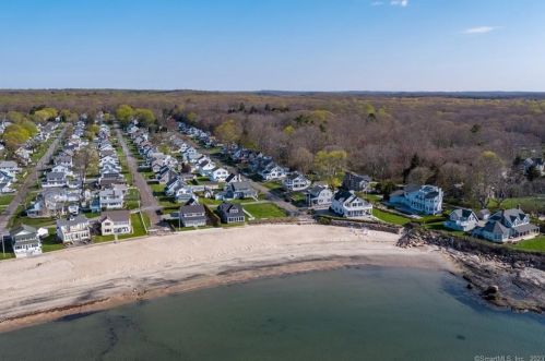 58 Billow Rd, Lyme, CT 06371-2503