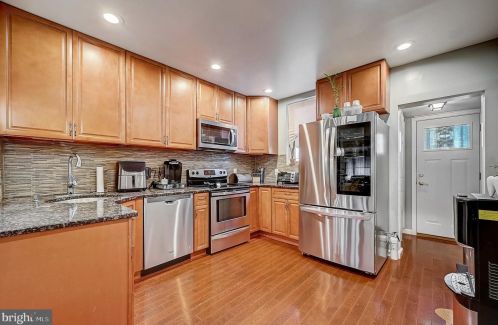 750 64 St, Philadelphia PA 19151-3128 exterior