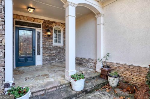 1134 Mossy Rock Rd, Kennesaw, GA 30152-4812