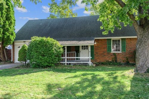 1590 Fawnvista Ln, Cincinnati OH 45246-2039 exterior