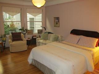 1124 Leavenworth St, San Francisco CA  94109-4021 exterior