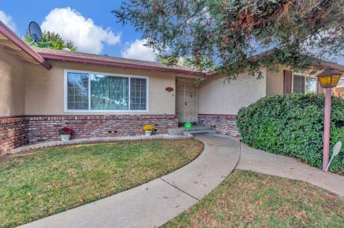 2305 Pinturo Way, Rancho Cordova, CA 95670-5229